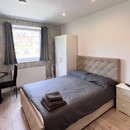 Lovely Studio Apartments On Finchley Road